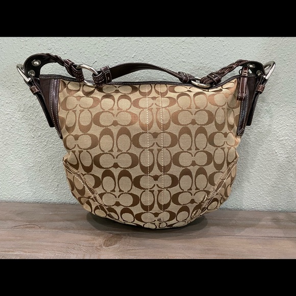 Authentic Signature Coach Canvas Handbag - Picture 3 of 9